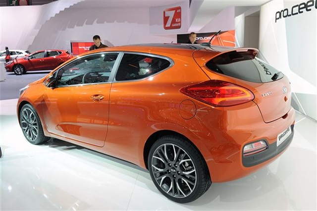 2013 Kia Pro_cee'd: Paris 2012 2