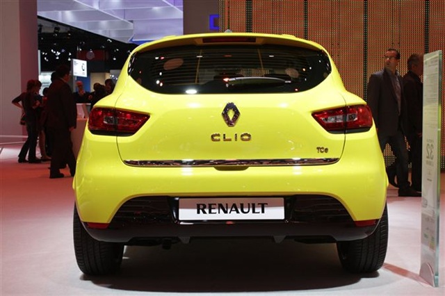 2013 Renault Clio: Paris 2012 3