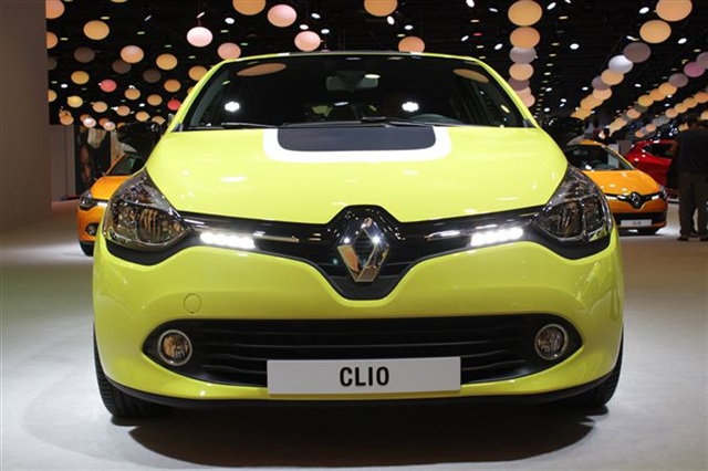 2013 Renault Clio: Paris 2012 7