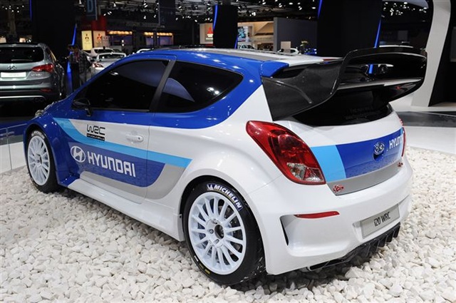 Hyundai i20 WRC: Paris 2012 2