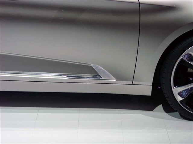 BMW Concept Active Tourer: Paris 2012 14