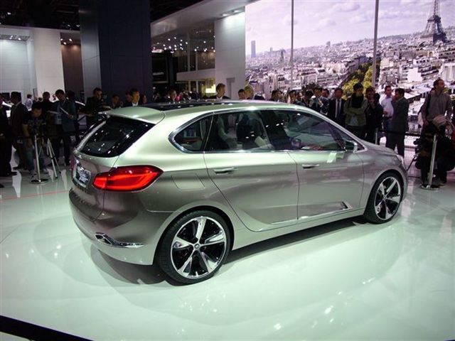 BMW Concept Active Tourer: Paris 2012 2