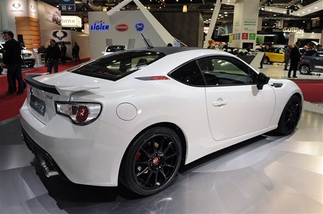 Subaru BRZ XT Line Concept: Paris 2012 4