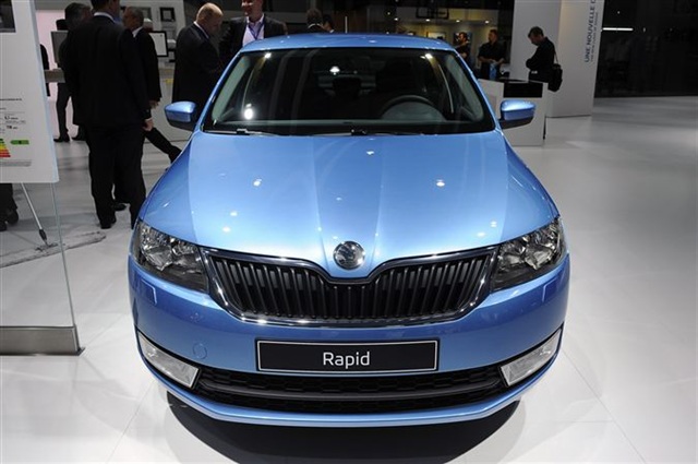 2013 Skoda Rapid: Paris 2012 6