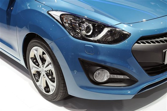 2013 Hyundai i30 3 Kapı: Paris 2012 10