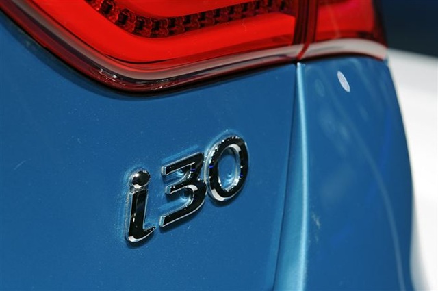 2013 Hyundai i30 3 Kapı: Paris 2012 13