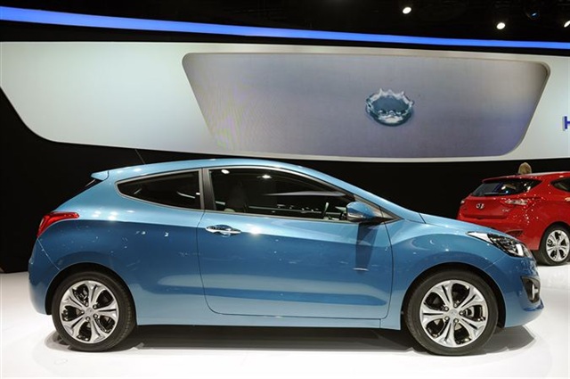2013 Hyundai i30 3 Kapı: Paris 2012 5