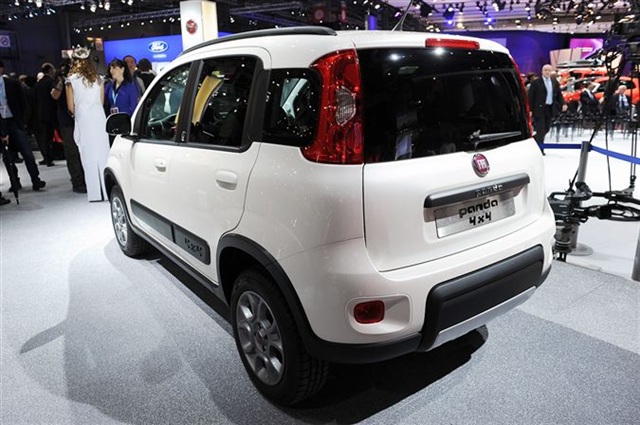 2013 Fiat Panda 4x4: Paris 2012 4