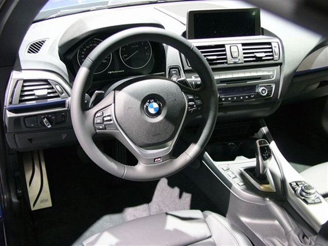 2013 BMW M135i xDrive: Paris 2012 14