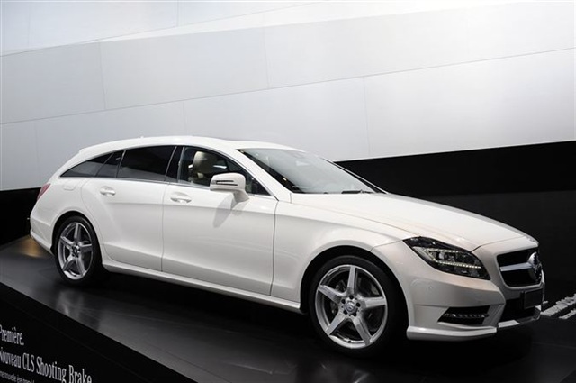 2013 Mercedes-Benz CLS Shooting Brake: Paris 2012 1