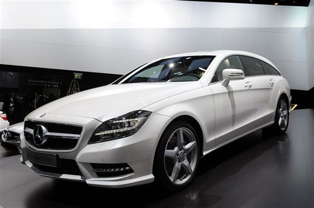 2013 Mercedes-Benz CLS Shooting Brake: Paris 2012 4