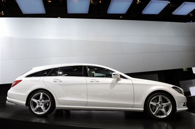 2013 Mercedes-Benz CLS Shooting Brake: Paris 2012 6