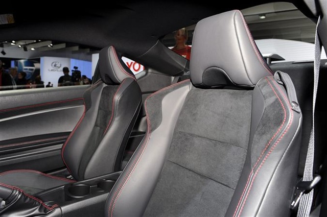 Toyota GT86 TRD: Paris 2012 18