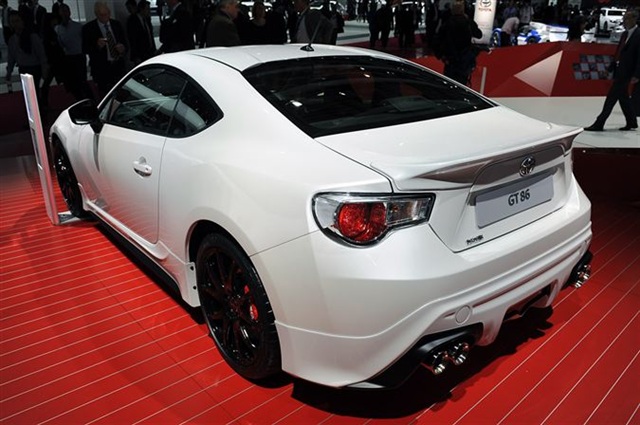 Toyota GT86 TRD: Paris 2012 2