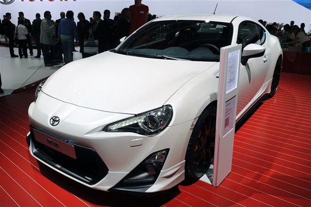 Toyota GT86 TRD: Paris 2012 3