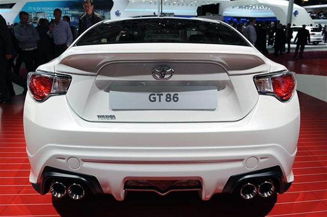 Toyota GT86 TRD: Paris 2012 6