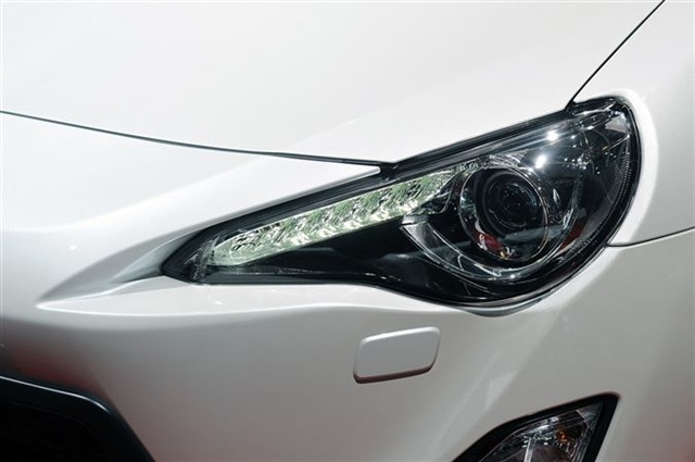 Toyota GT86 TRD: Paris 2012 8