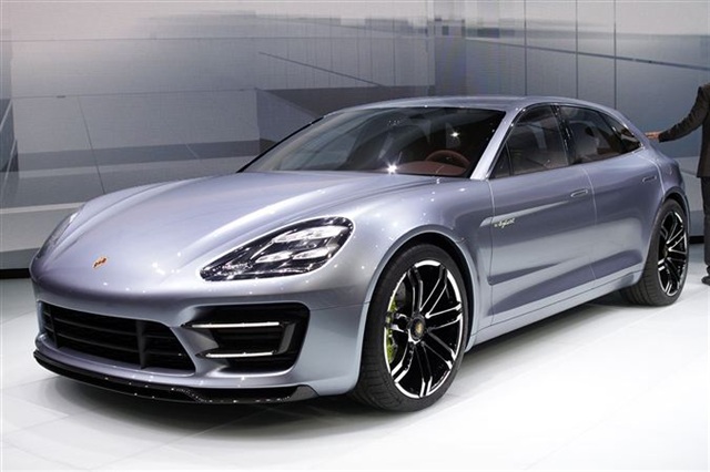 Porsche Panamera Sport Turismo Concept: Paris 2012 1