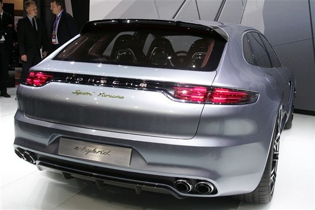 Porsche Panamera Sport Turismo Concept: Paris 2012 7