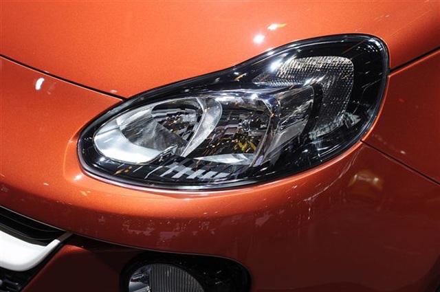 2013 Opel Adam: Paris 2012 12