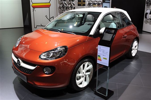 2013 Opel Adam: Paris 2012 3