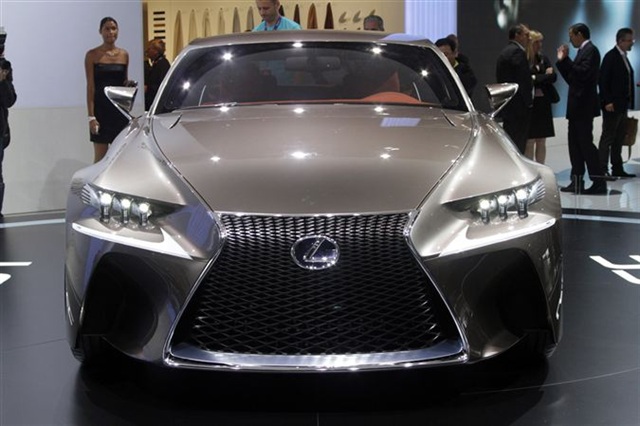 Lexus LF-CC Concept: Paris 2012 1