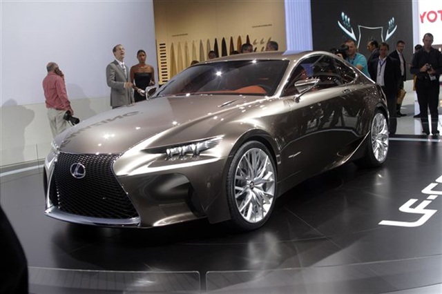 Lexus LF-CC Concept: Paris 2012 2