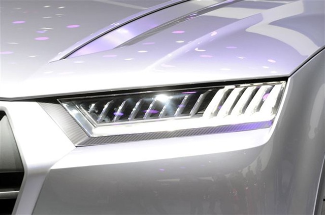 Audi Crosslane Coupe Concept: Paris 2012 12