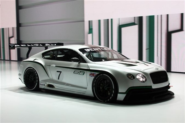 Bentley Continental GT3: Paris 2012 4