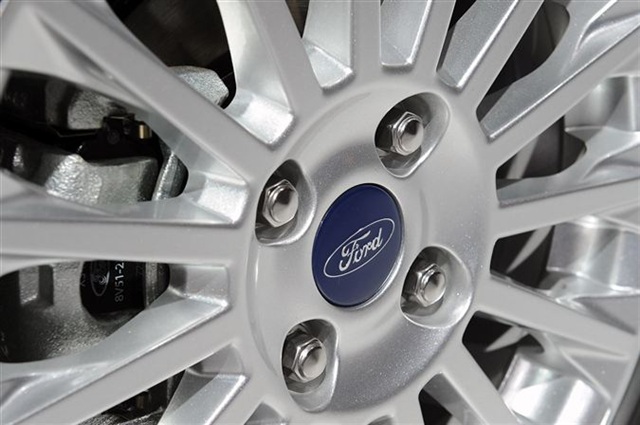 2013 Ford Fiesta: Paris 2012 11