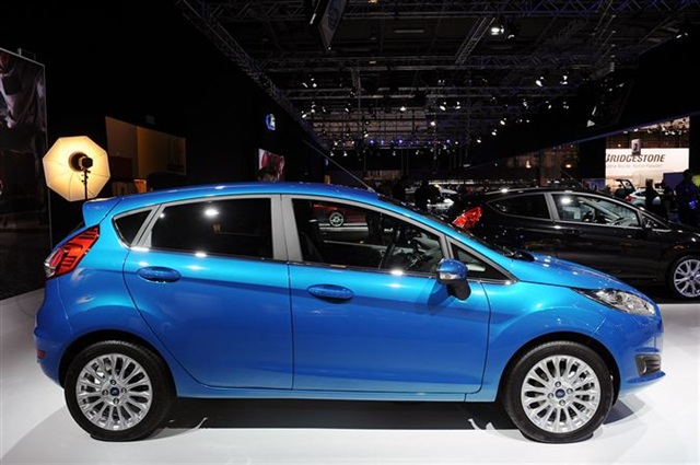 2013 Ford Fiesta: Paris 2012 4