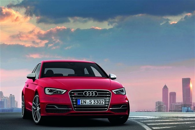 Yeni 2013 Audi S3 296 HP 15