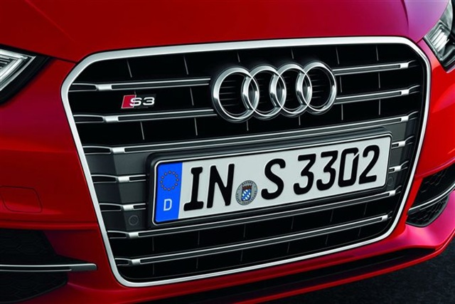 Yeni 2013 Audi S3 296 HP 17