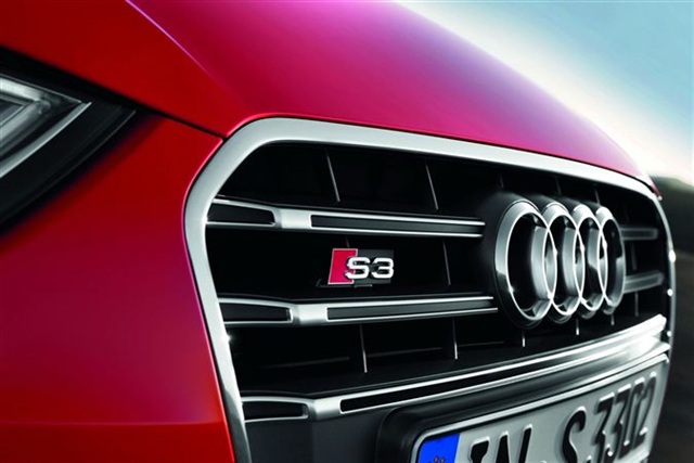 Yeni 2013 Audi S3 296 HP 19