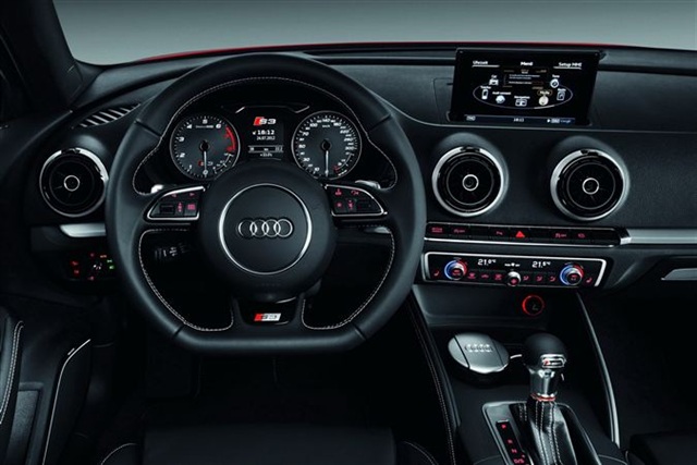 Yeni 2013 Audi S3 296 HP 26