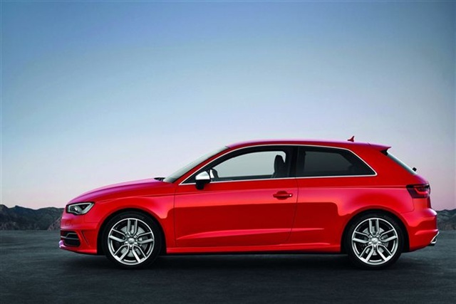 Yeni 2013 Audi S3 296 HP 6