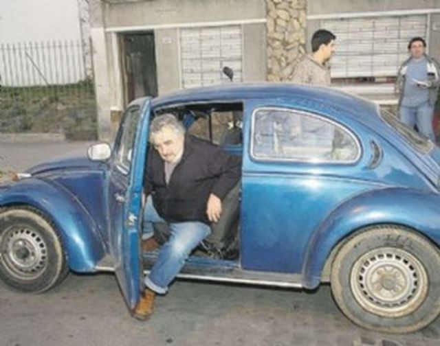Asıl mesleğine inanamayacaksınız 4