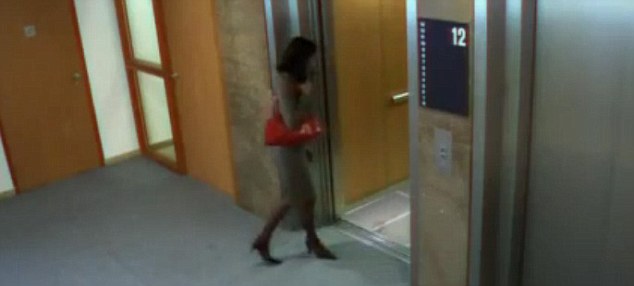 Asansörde korku dolu anlar 15