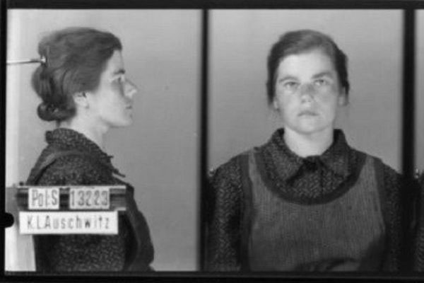 Auschwitz kampının fotoğrafçısı öldü 12