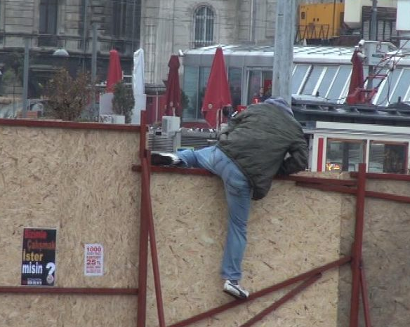 Şaka değil! Burası Taksim 3