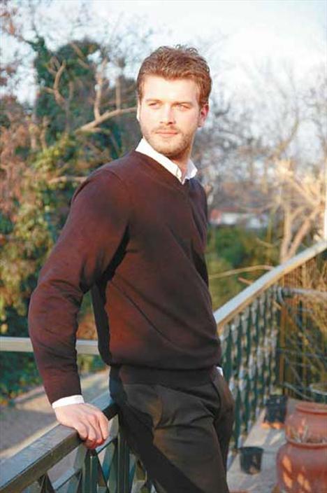 Kıvanç Tatlıtuğ'un yeni dizisi 24