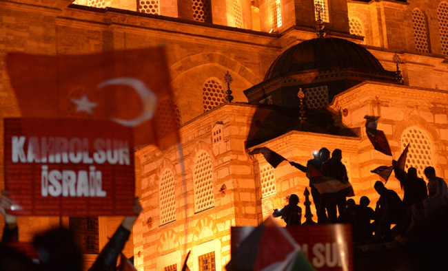 Fatih Camii'nde İsrail'e tepki 2