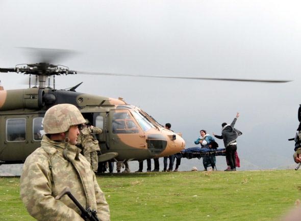 Asker öldürülen PKK'lıları böyle taşıdı 5