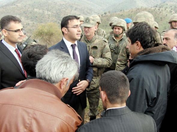 Asker öldürülen PKK'lıları böyle taşıdı 9