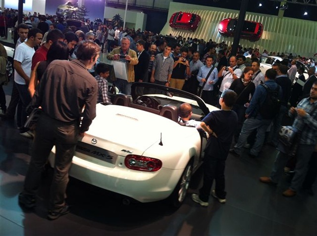 2012 İstanbul Auto Show - MAZDA 8