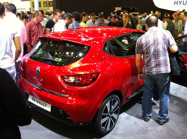 2012 İstanbul Auto Show - RENAULT & DACIA 10