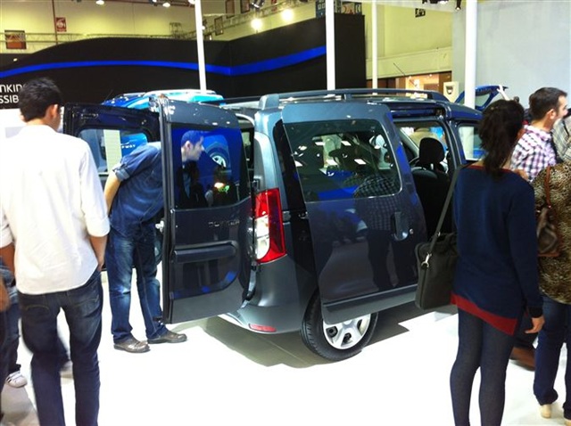 2012 İstanbul Auto Show - RENAULT & DACIA 15