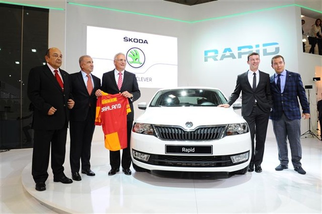 Galatasaray Tam Kadro Skoda Standında! 1