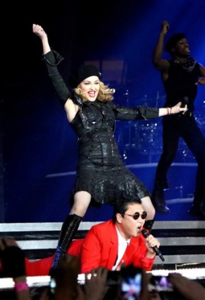 Madonna gangnam dansı yaptı 1