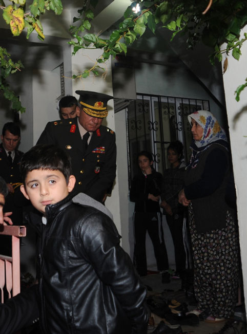 Türkiye 5 evladına ağlıyor 14